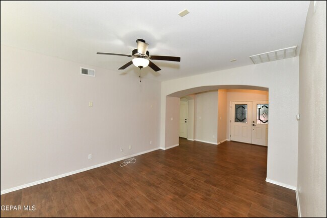 Building Photo - 820 Caterick St