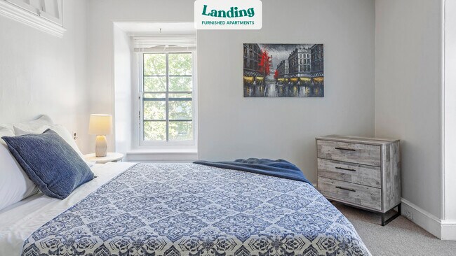 Building Photo - 502 Radcliffe St