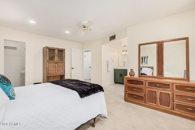 Building Photo - 12930 W Seville Dr