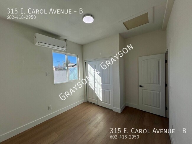 Building Photo - 315 E Carol Ave