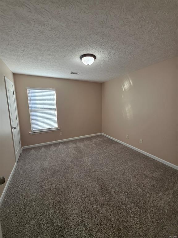 Building Photo - 6136 Old Post Lane