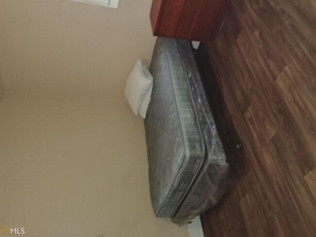 Building Photo - 3651 Telstar Dr