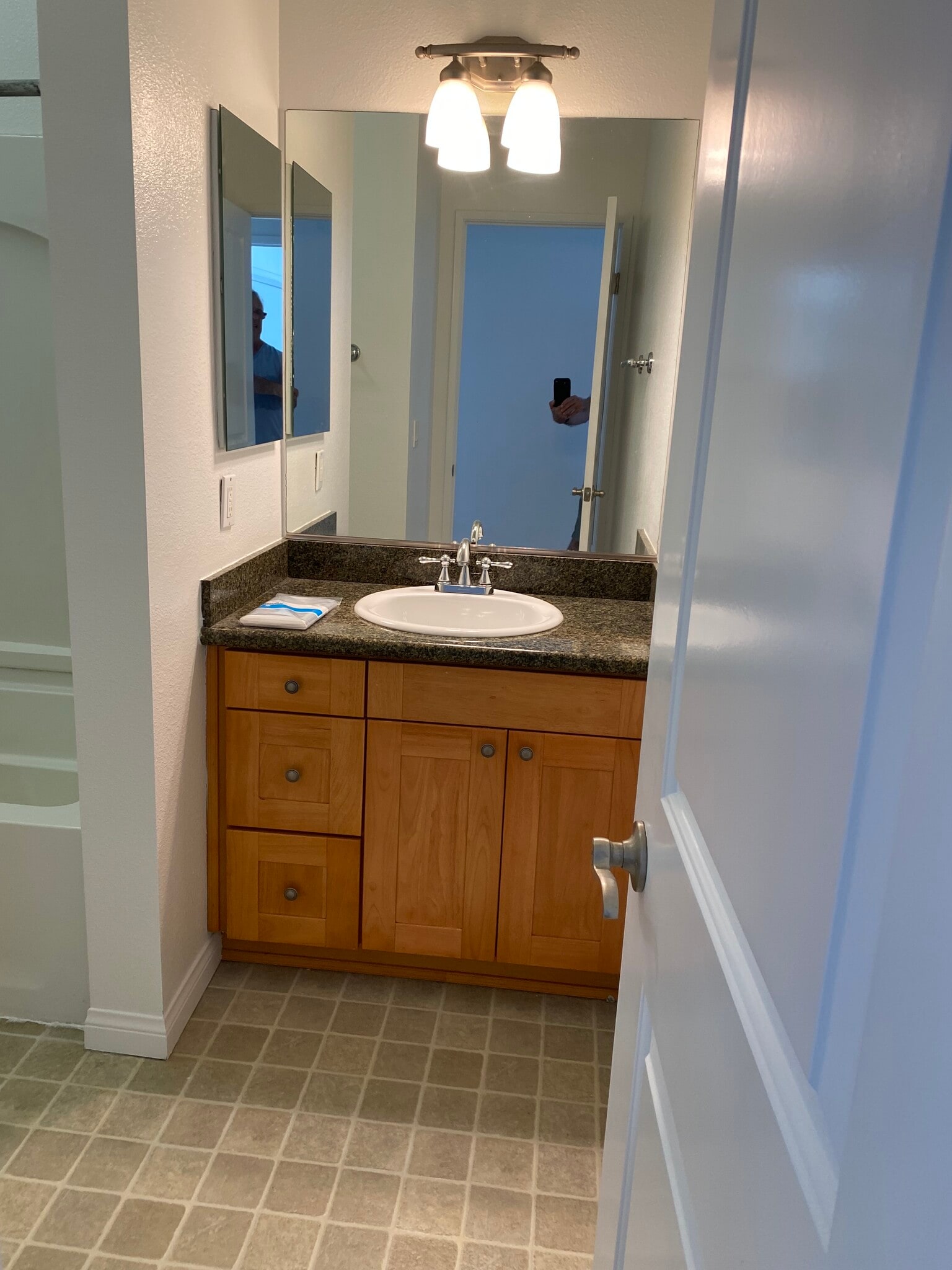 Bathroom Number 1 - 2485 Creekside Ct
