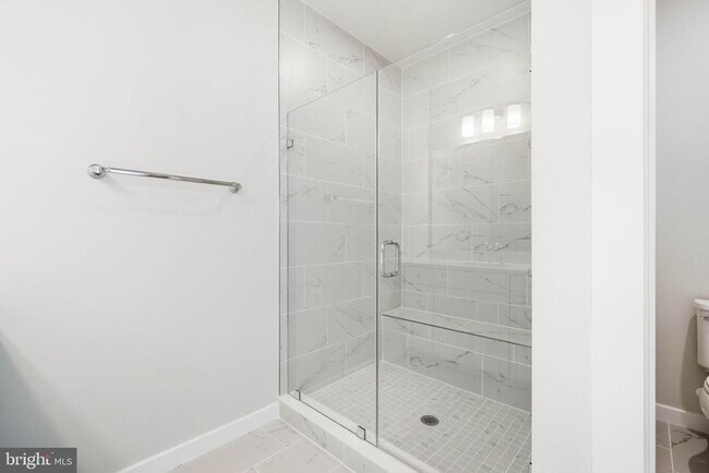 Building Photo - 1017 Venifena Terrace SE