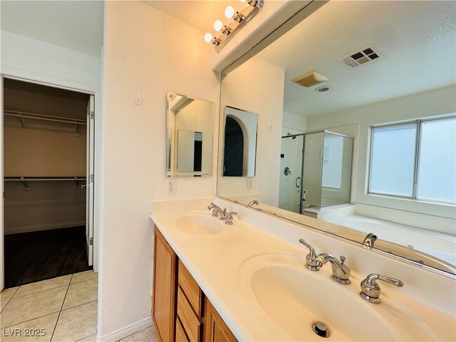 Building Photo - 9110 Iron Cactus Ave