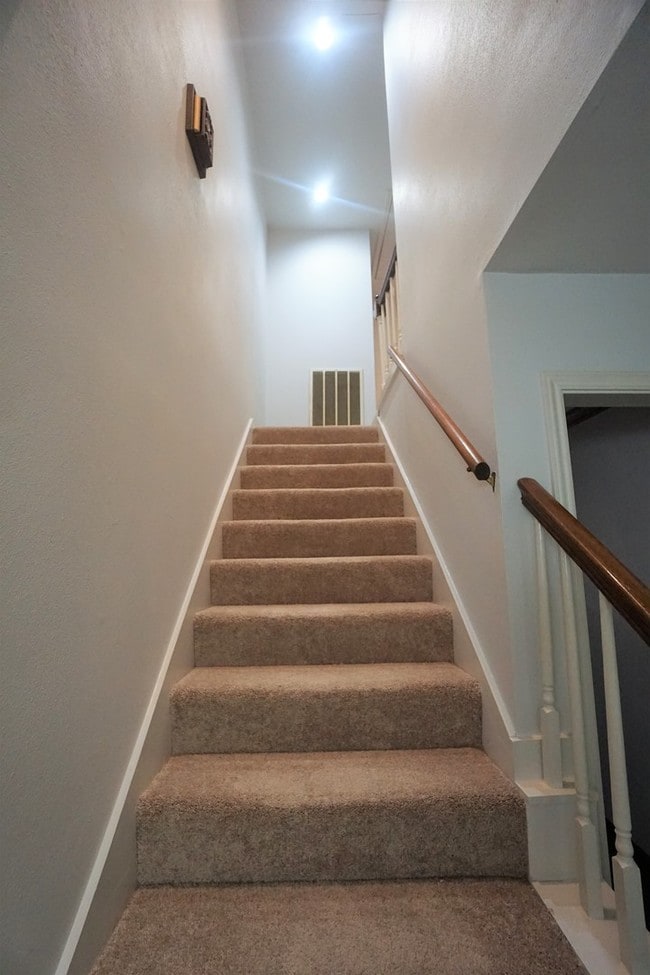 Building Photo - Charming Updated Two-Story Home in Gated C...