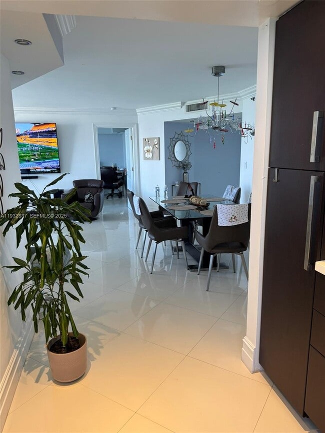 Building Photo - 3300 NE 192 St