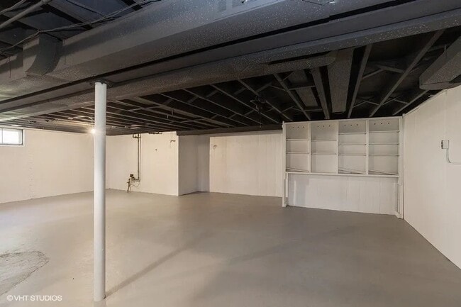 Building Photo - 540 S Evergreen Ave