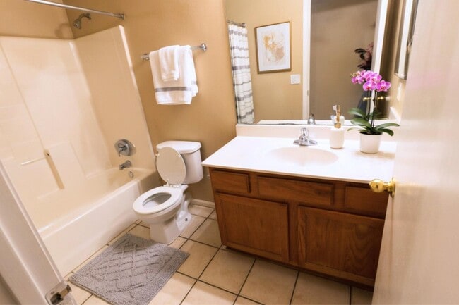 Building Photo - 10326 W Missouri Ave