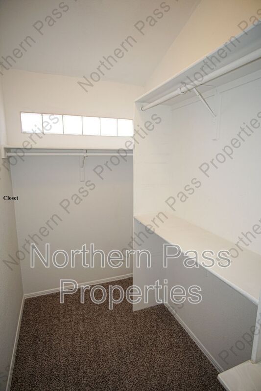 Building Photo - 12941 Tierra Salas Dr