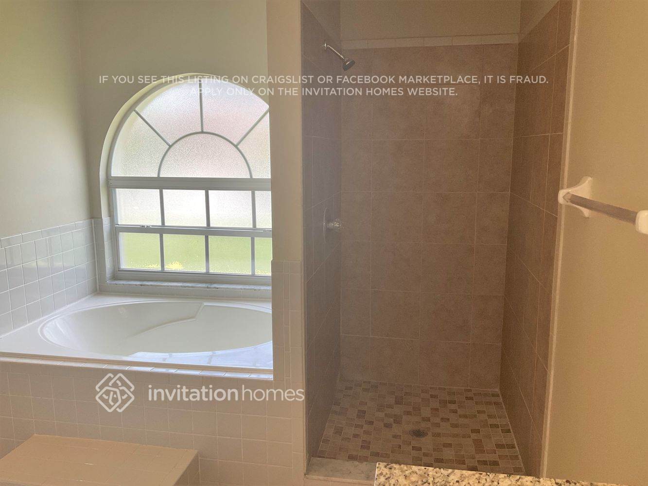 Building Photo - 335 Lake Daisy Loop