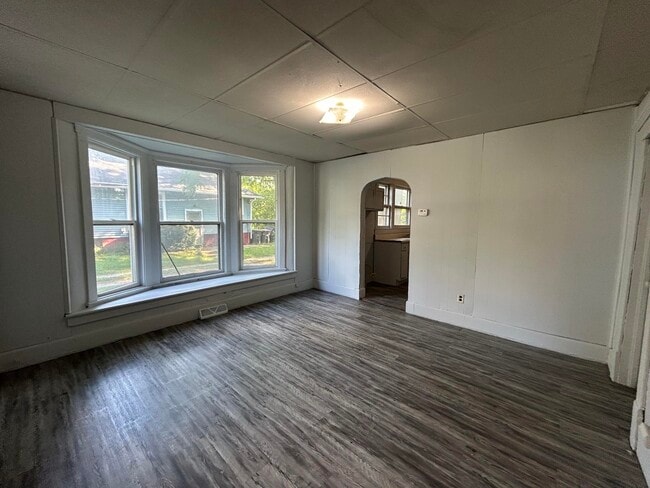 Building Photo - 35 Lake-