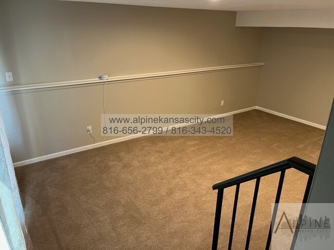 Building Photo - 2 Units Available Across from Congress Mid...