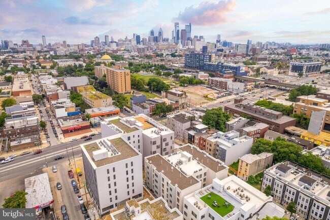 Building Photo - 1223 N 7th St