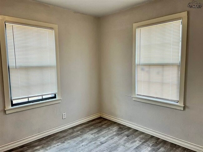 Building Photo - 202 FM 367