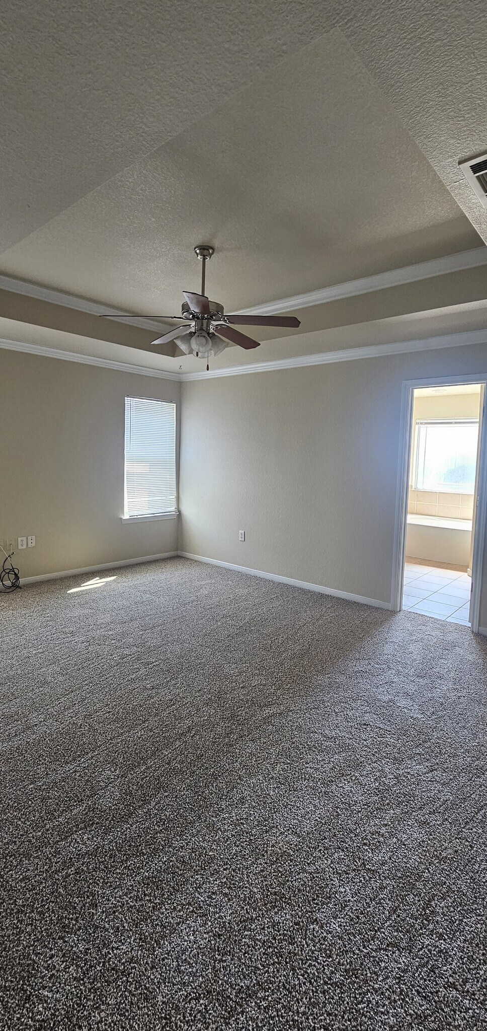 Building Photo - 2415 Merle Dr