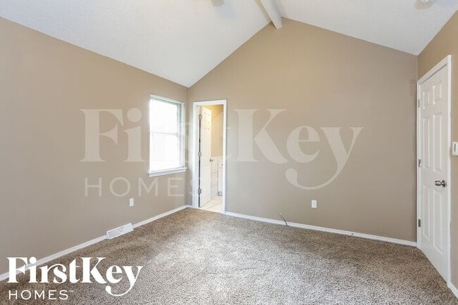 Building Photo - 1617 SE Brome Cir