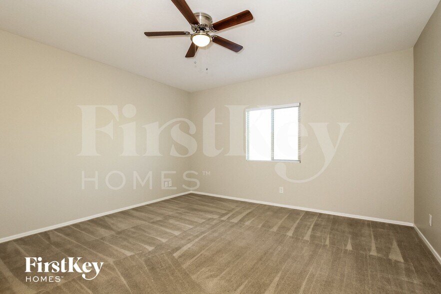 Building Photo - 21214 W Palm Ln