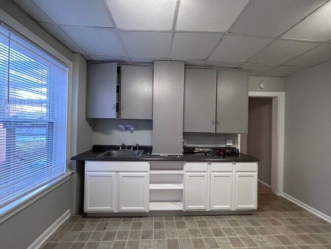 Building Photo - 1214 Hamilton Terrace SE