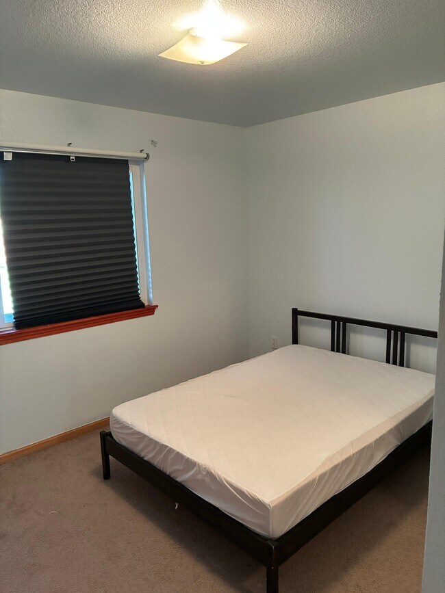 Building Photo - 2708 Rawahs Way