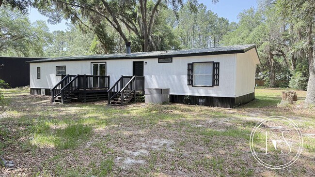 Building Photo - SPRING MOVE-IN SPECIAL: $500 OFF 1ST MONTH...