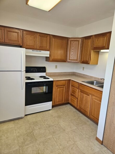 Building Photo - 158 Hillcrest Ave