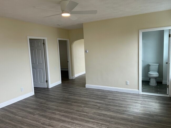 Building Photo - 133 Fenner St