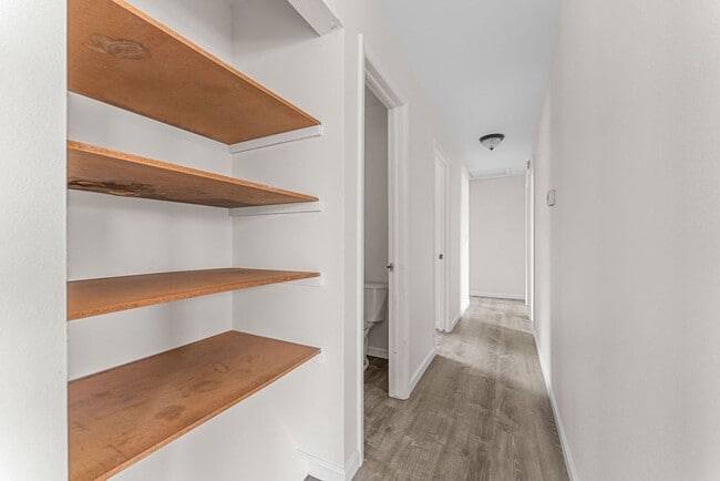 Building Photo - VIDEOTOUR: Delightful home w/Garage and Large Yard. PETS WELCOME