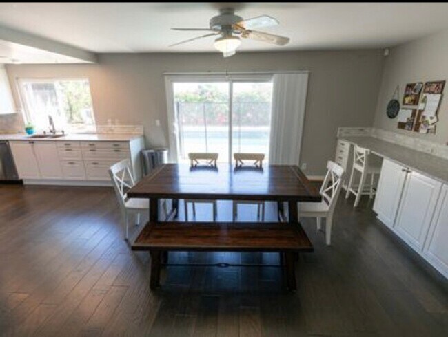 Building Photo - 1804 Sweet Briar Pl
