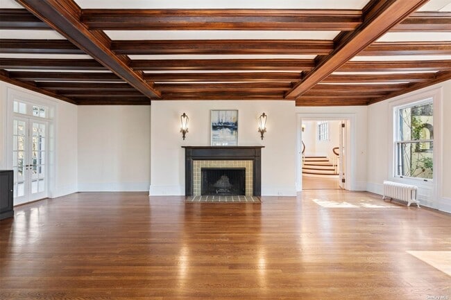 Building Photo - 31 Elm Sea Ln