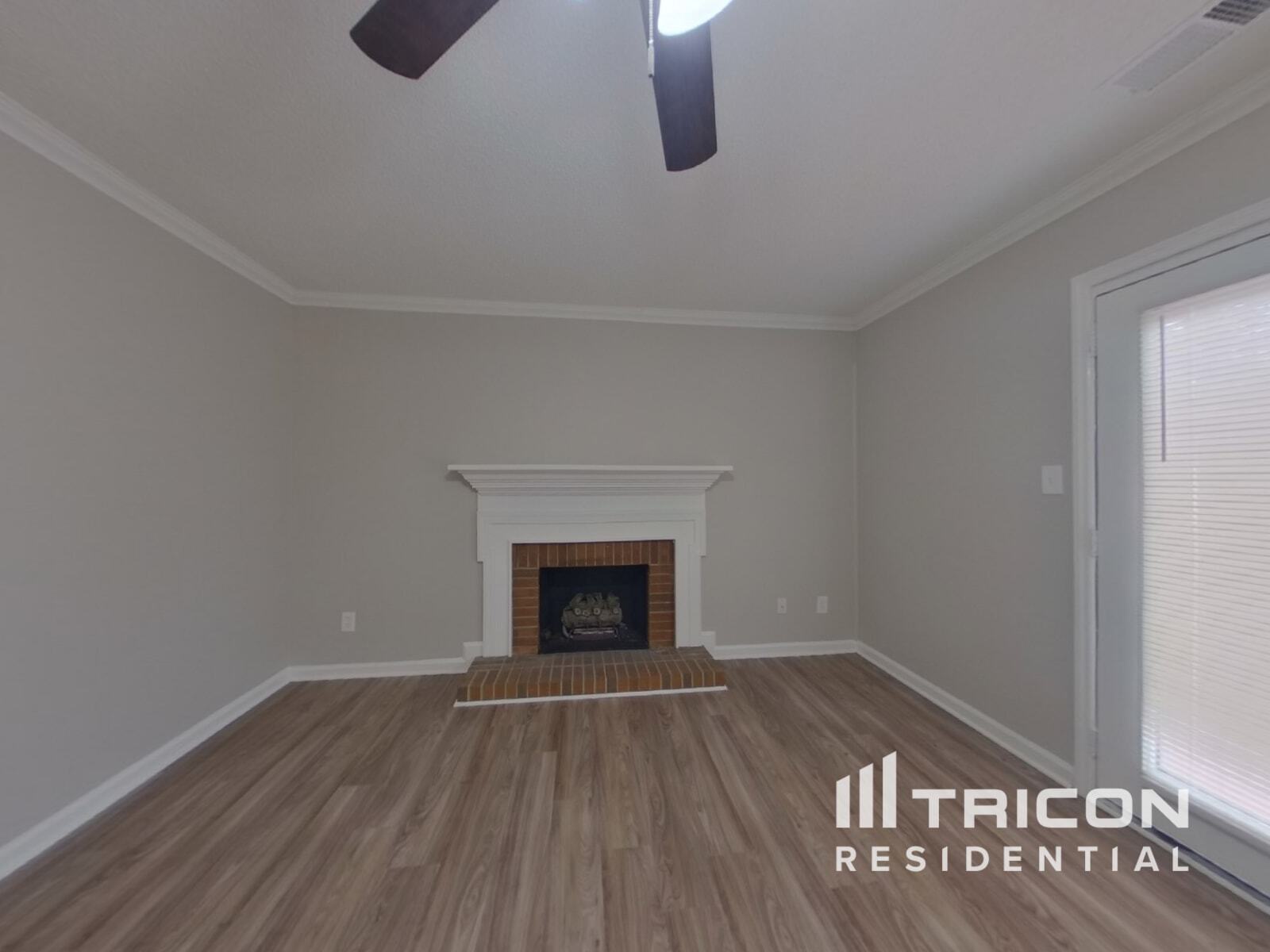 Building Photo - 12425 High Valley Ln