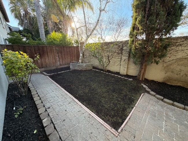 Building Photo - San Ramon's Lovely Windemere, Canadora Two Story Home 3 Br. + Loft, 2.5 Ba.