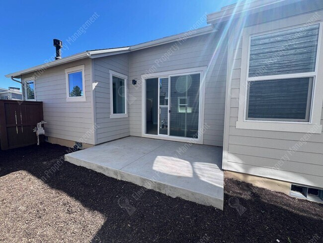 Building Photo - Brand NEW Pahlisch 3 BR - 2.5 BA Home in S...