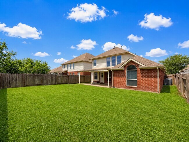 Building Photo - 7219 Brookville Ln
