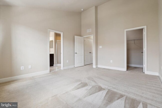 Building Photo - 12709 Horseshoe Bend Cir