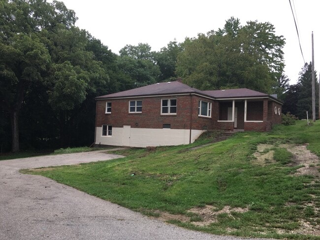 Primary Photo - 18150 N Spencer Rd