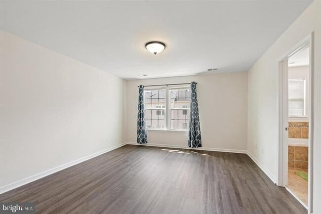 Building Photo - 42609 Smokey Embers Terrace