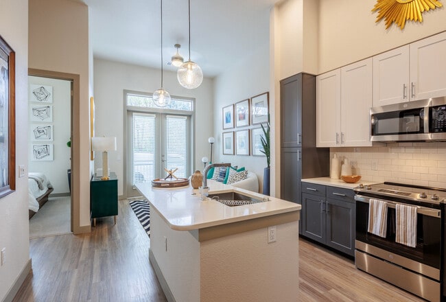 Primary Photo - The Cameron