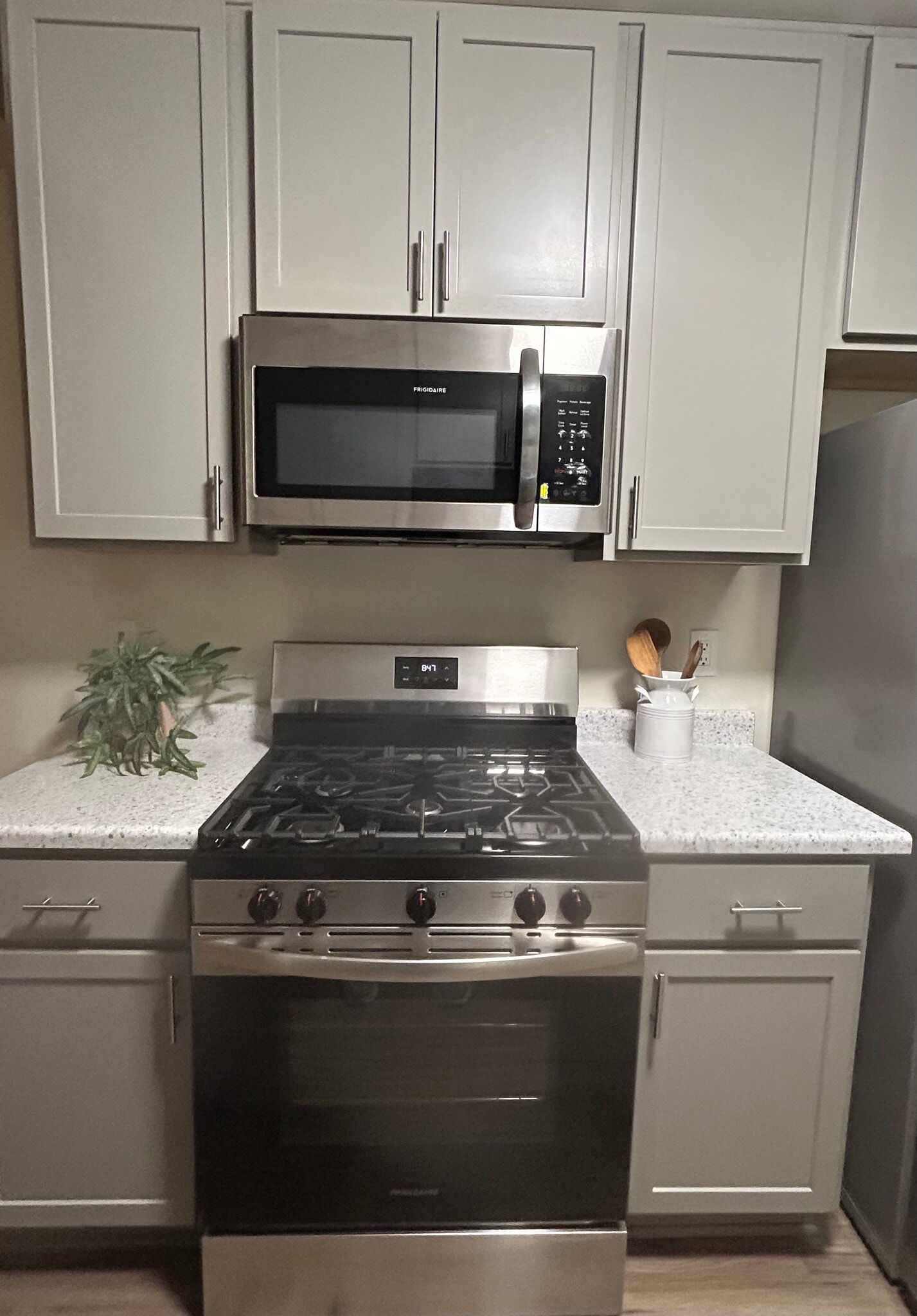 Building Photo - 5525 Bolivar St