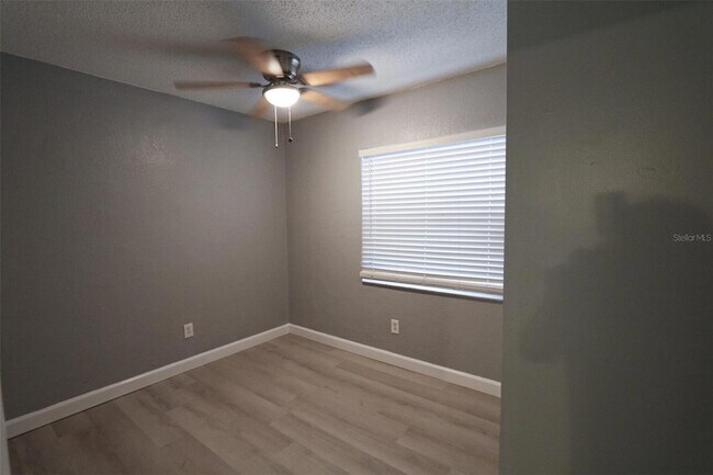 Building Photo - 1810 E 143rd Ave