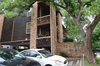 Building Photo - 612 Park Pl