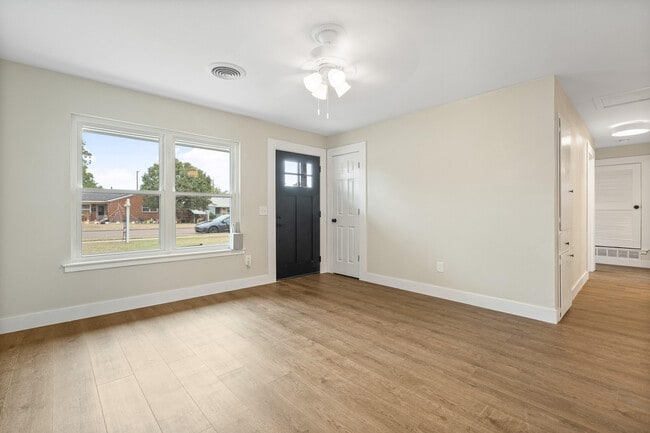 Building Photo - 5223 41st St