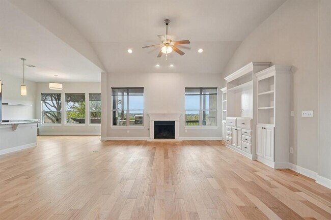 Building Photo - 22316 Verbena Pkwy