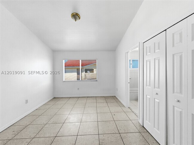 Building Photo - 3002 San Remo Cir