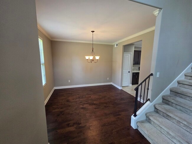 Building Photo - 8949 Poplar Pike