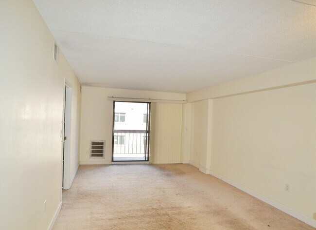 Building Photo - 280 Harvard St