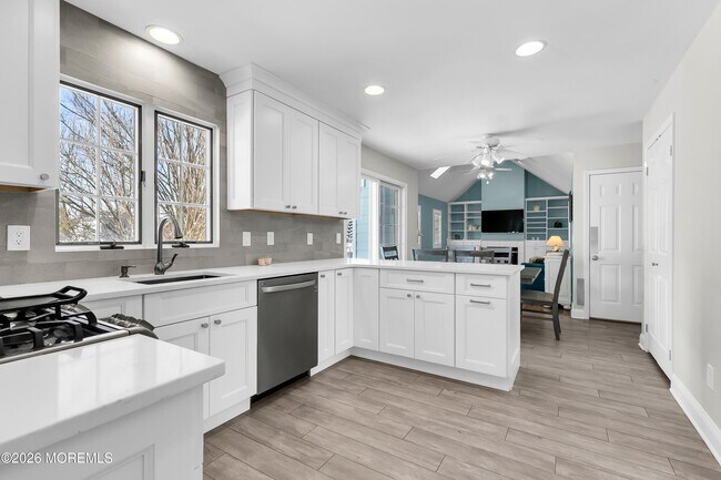 Building Photo - 79 Riverdale Ave