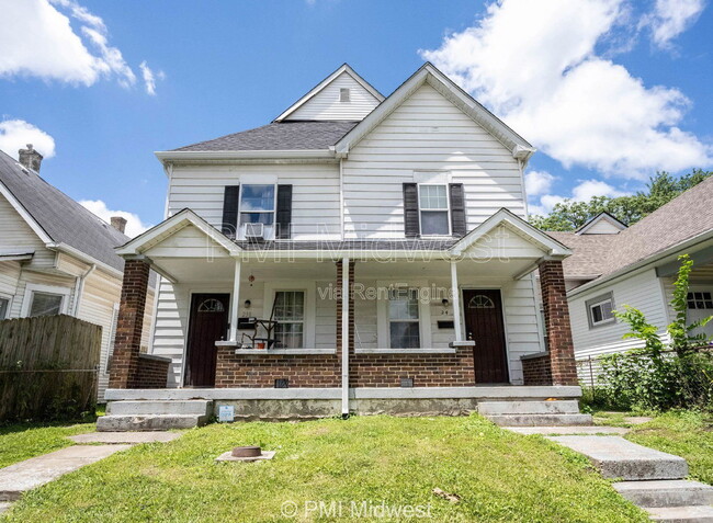 Primary Photo - 240 N Beville Ave