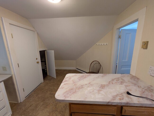 Building Photo - 90 Fairview Ave