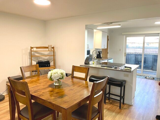 Building Photo - 1539 Park Ave